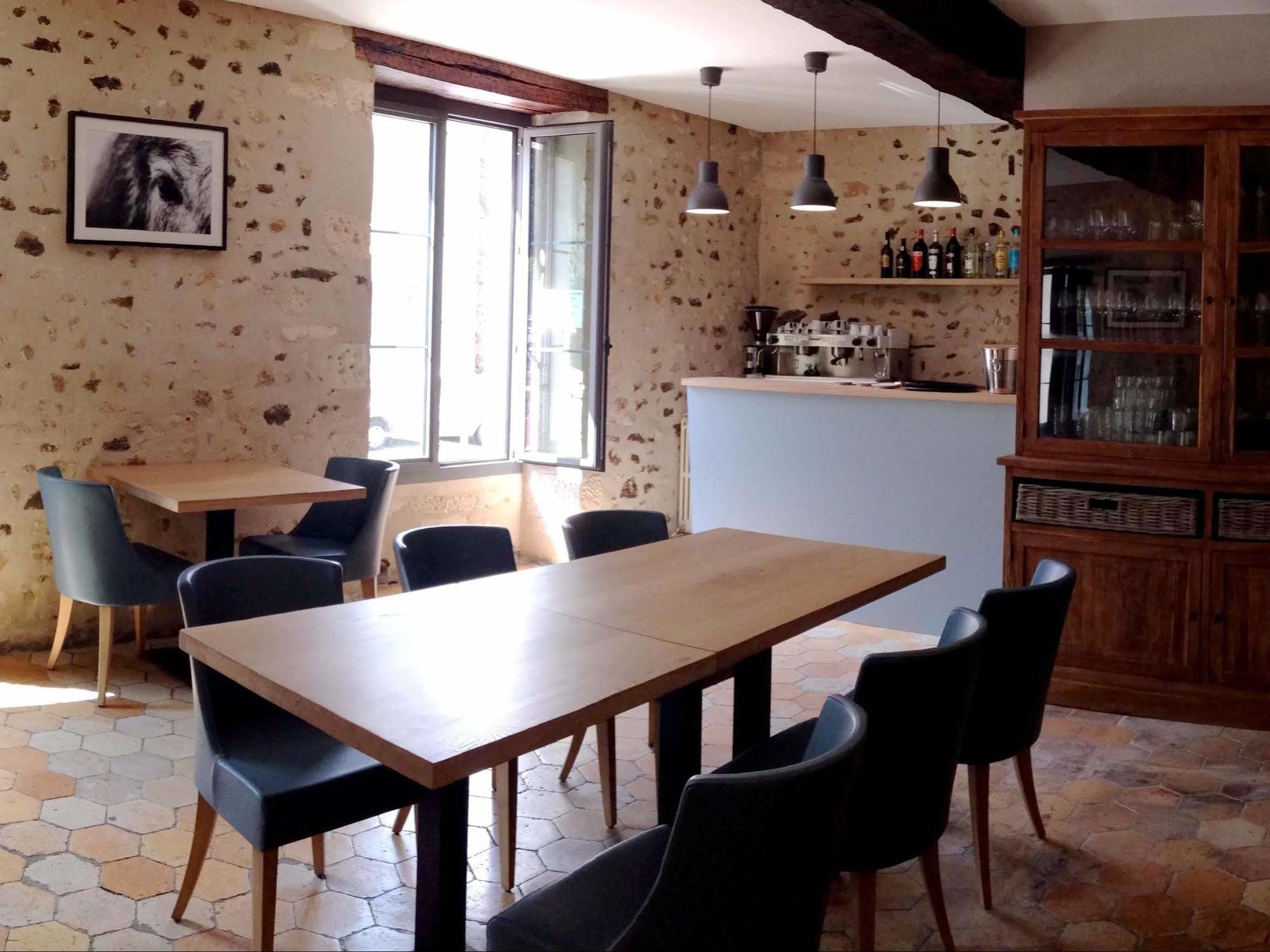 Logis - Auberge De L'Abbaye Thiron-Gardais Esterno foto